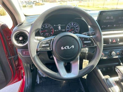 2024 Kia Forte LXS IVT