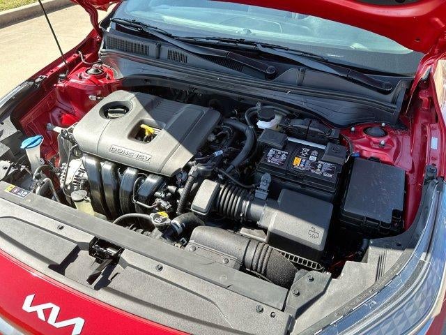 2024 Kia Forte LXS IVT