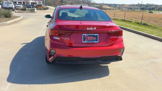 2024 Kia Forte LXS IVT