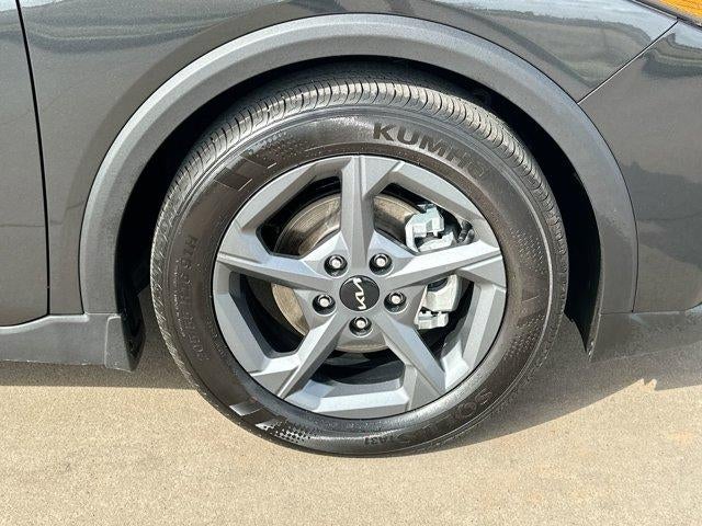 2025 Kia K4 LXS FWD