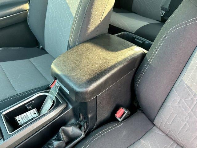 2022 Toyota Tacoma 4WD 4WD SR Double Cab 5' Bed V6 AT (GS)