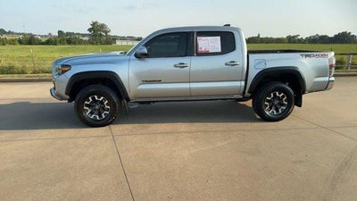 2022 Toyota Tacoma 4WD 4WD SR Double Cab 5' Bed V6 AT (GS)