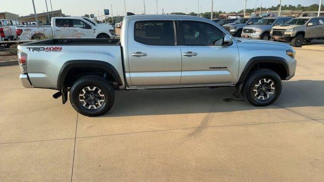 2022 Toyota Tacoma 4WD 4WD SR Double Cab 5' Bed V6 AT (GS)