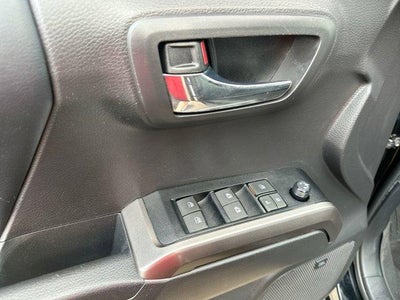 2022 Toyota Tacoma 2WD 2WD Limited Double Cab 5' Bed V6 AT (Natl)