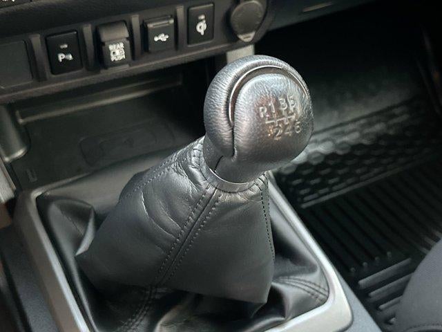 2022 Toyota Tacoma 4WD 4WD TRD Sport Double Cab 5' Bed V6 MT (Natl)