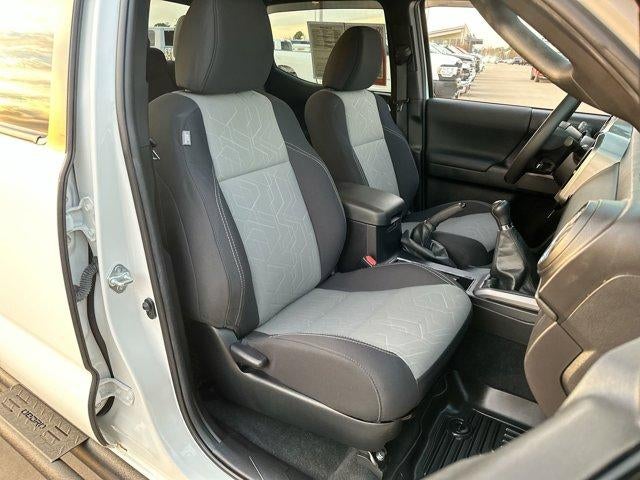 2022 Toyota Tacoma 4WD 4WD TRD Sport Double Cab 5' Bed V6 MT (Natl)