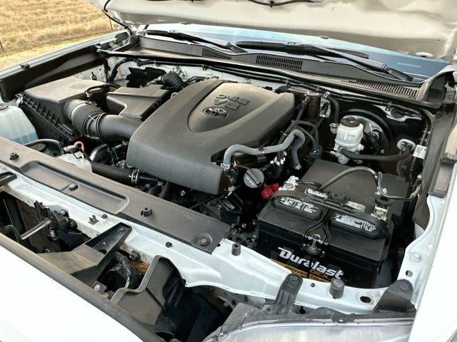 2022 Toyota Tacoma 4WD 4WD TRD Sport Double Cab 5' Bed V6 MT (Natl)