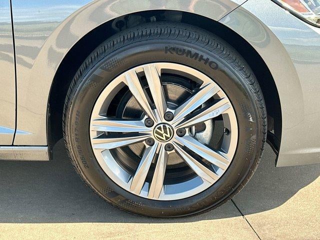 2024 Volkswagen Jetta SE Auto