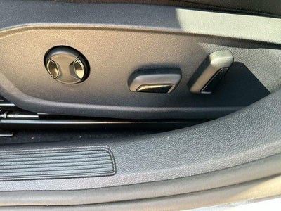 2024 Volkswagen Jetta SE Auto