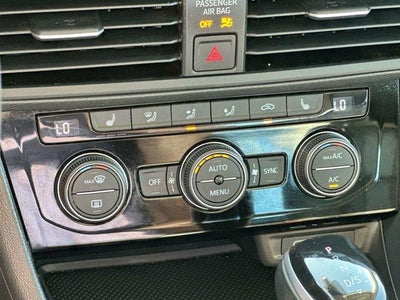 2024 Volkswagen Jetta SE Auto