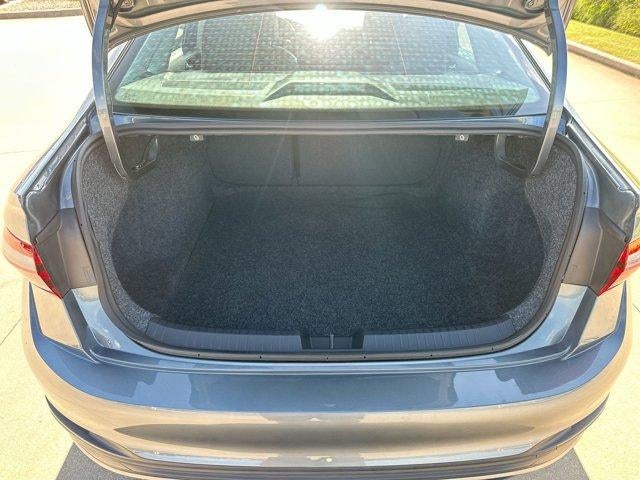 2024 Volkswagen Jetta SE Auto