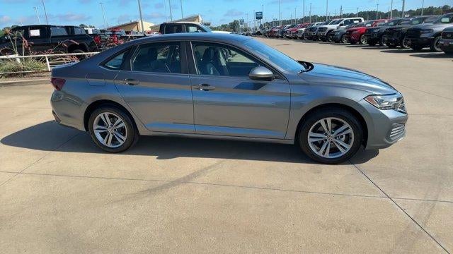 2024 Volkswagen Jetta SE Auto