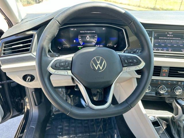 2024 Volkswagen Jetta SE Auto