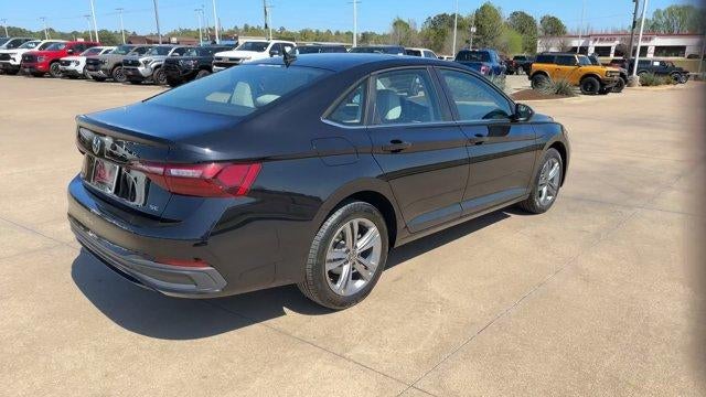 2024 Volkswagen Jetta SE Auto