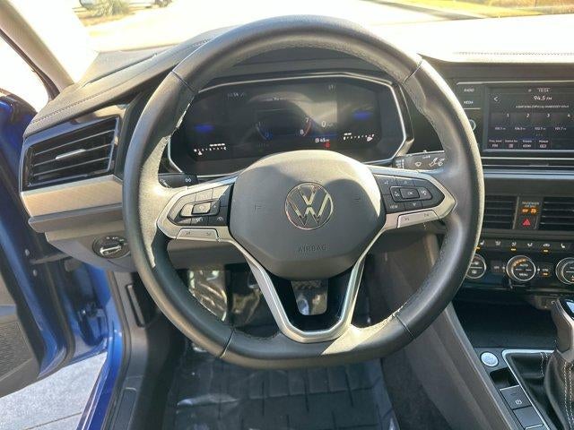 2024 Volkswagen Jetta SE Auto