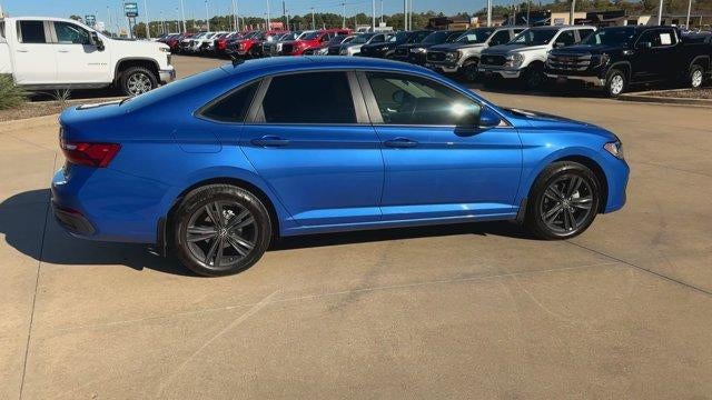 2024 Volkswagen Jetta SE Auto