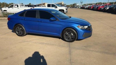 2024 Volkswagen Jetta SE Auto