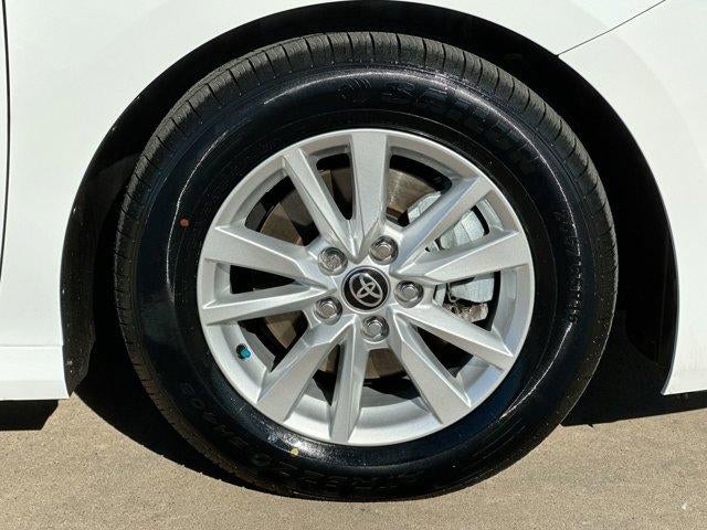 2025 Toyota Camry SE (SE)