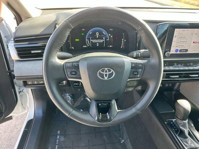 2025 Toyota Camry SE (SE)
