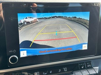 2025 Toyota Camry SE (SE)