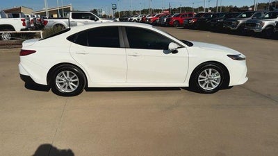 2025 Toyota Camry SE (SE)