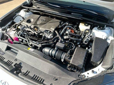 2025 Toyota Camry SE (SE)