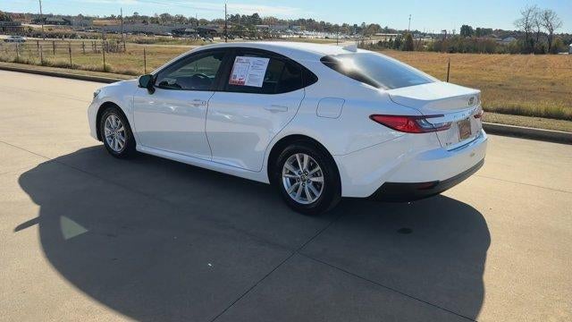 2025 Toyota Camry SE (SE)
