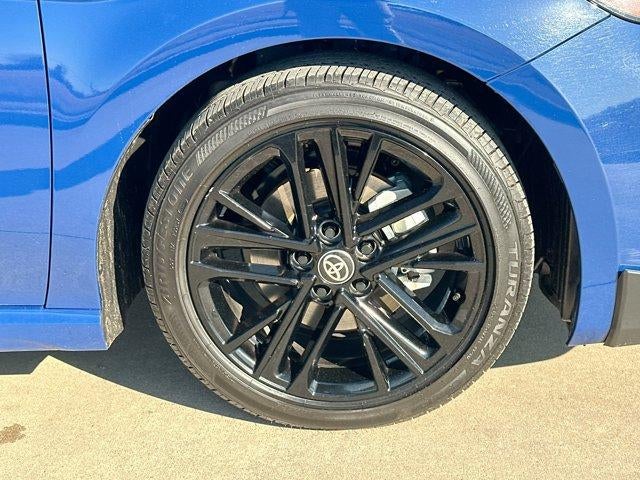 2025 Toyota Camry SE (SE)