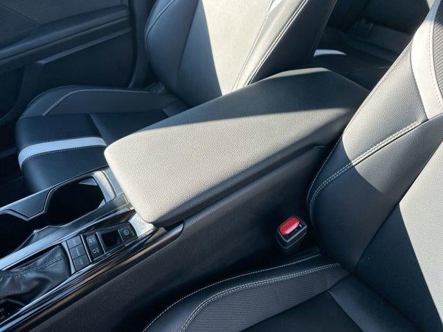 2025 Toyota Camry SE (SE)