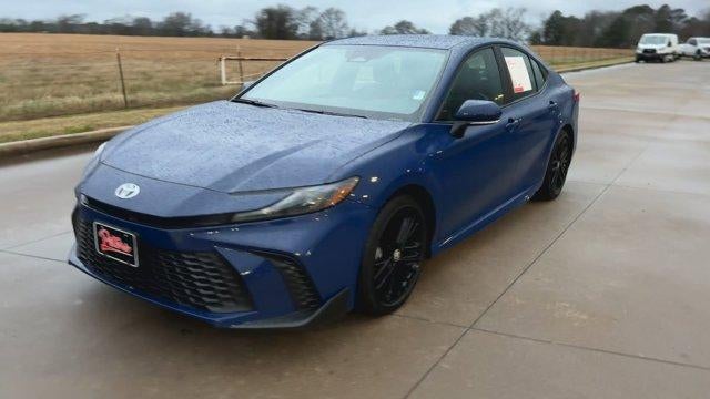 2025 Toyota Camry SE (SE)