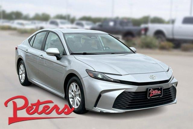 2025 Toyota Camry LE (SE)