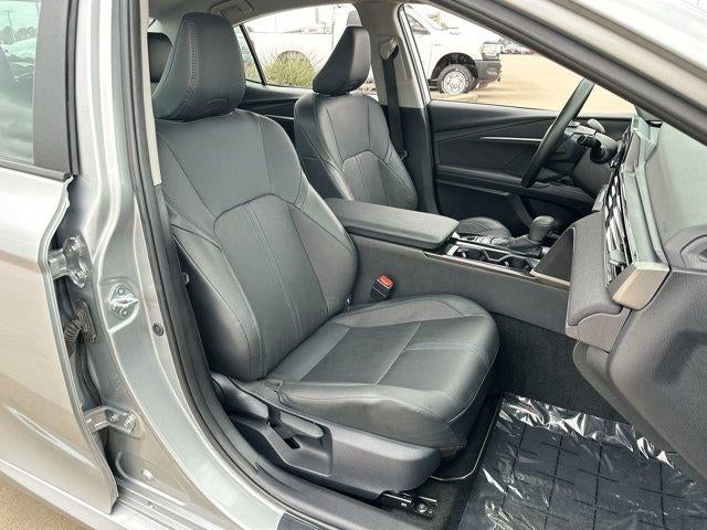 2025 Toyota Camry LE (SE)