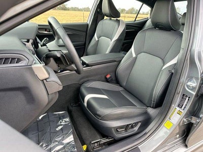 2025 Toyota Camry SE (SE)