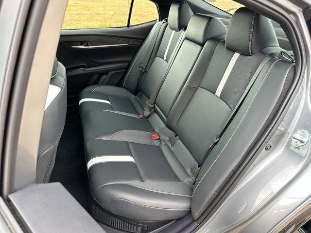 2025 Toyota Camry SE (SE)