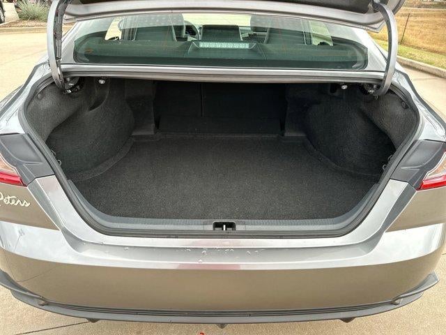 2025 Toyota Camry SE (SE)