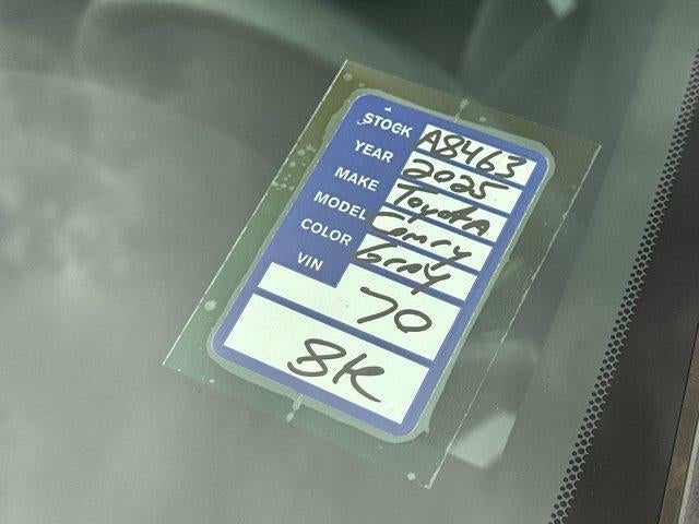 2025 Toyota Camry SE (SE)