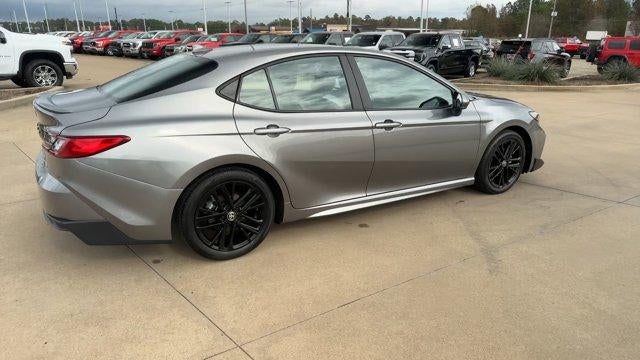 2025 Toyota Camry SE (SE)