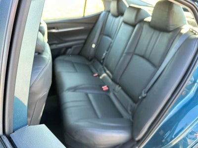 2025 Toyota Camry LE (SE)