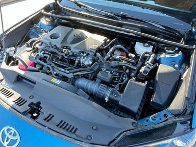 2025 Toyota Camry LE (SE)