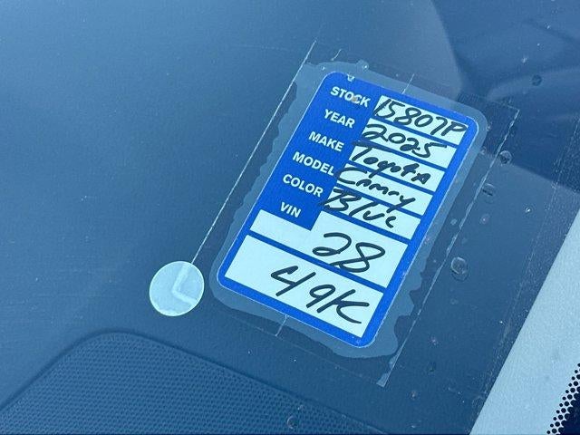 2025 Toyota Camry LE (SE)