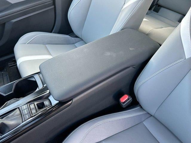 2025 Toyota Camry SE (SE)