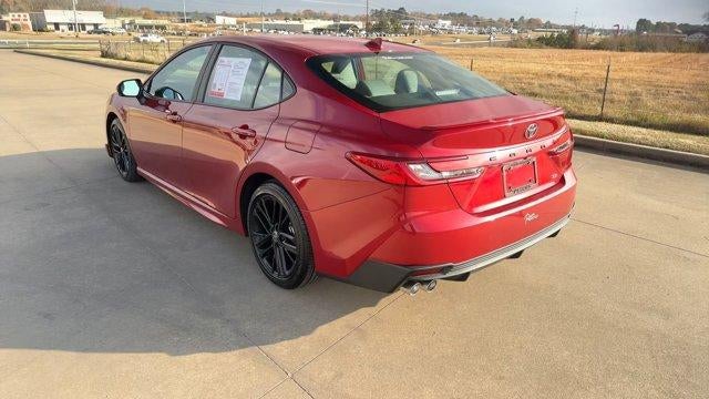 2025 Toyota Camry SE (SE)