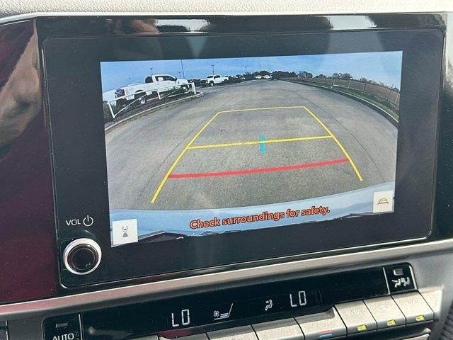 2025 Toyota Camry SE (SE)