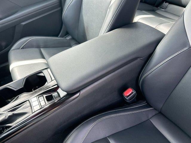 2025 Toyota Camry SE (SE)