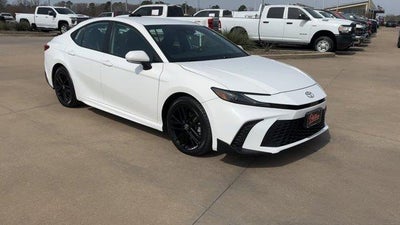 2025 Toyota Camry SE (SE)