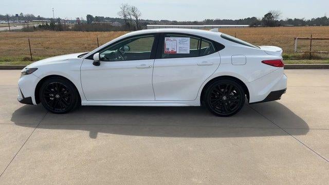 2025 Toyota Camry SE (SE)