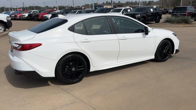 2025 Toyota Camry SE (SE)