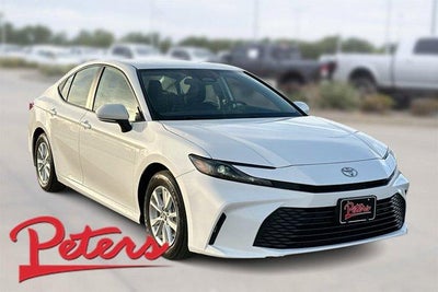 2025 Toyota Camry LE (SE)