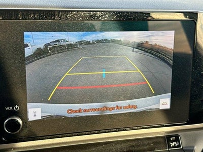 2025 Toyota Camry LE (SE)