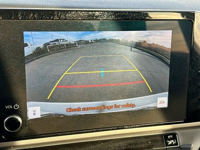 2025 Toyota Camry LE (SE)